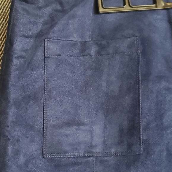 Old Navy: Faux-Suiede Mini-Skirt -Dark Blue - Pockets - Zipper - Size 16W - BNWT - Picture 3 of 11